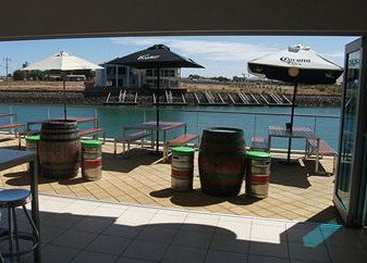 Wallaroo Marina Apartments - Tourism Caloundra 9