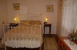 Naimanya Cottage - Tourism Caloundra 1