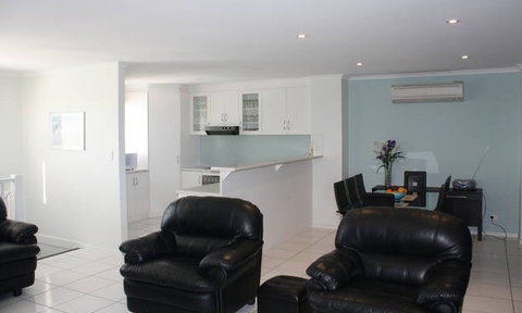 The Harbour View At North Shores Wallaroo - Tourism Caloundra 3
