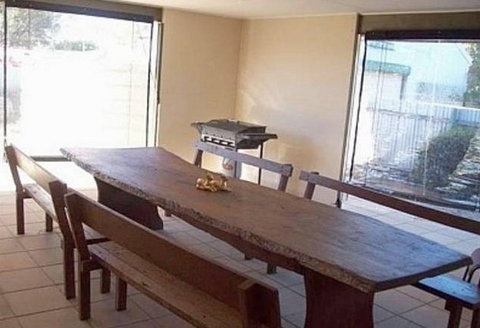 Krasni Park Cottage - Tourism Caloundra 2