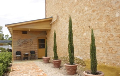 The Matchbox House Bed And Breakfast - Tourism Caloundra 1