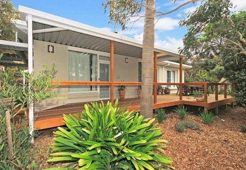 Sea Sand And Scrub Holiday House - Tourism Caloundra 10