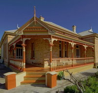 Myras Moonta Retreat - Tourism Caloundra