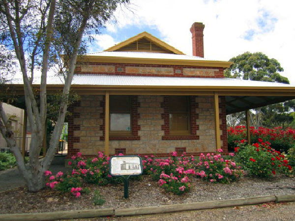 Maitland SA Tourism Caloundra