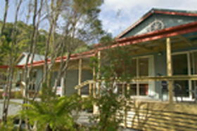 Crays Accommodation - The (Esplanade) - Tourism Caloundra 0