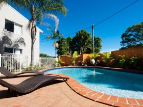 Noosa Sun Motel - Tourism Caloundra 0