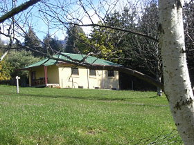 Springfield Deer Farm - Tourism Caloundra 0