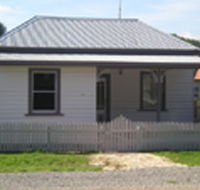 Strahan Quality Cottages - Tourism Caloundra