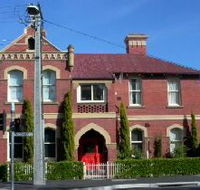 Edinburgh Gallery Bed  Breakfast - Tourism Caloundra