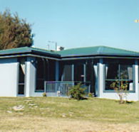 Homelea Accommodation Spa Cottage and Apartments - Tourism Caloundra