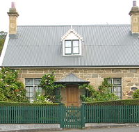 Crescentfield Cottage - Tourism Caloundra