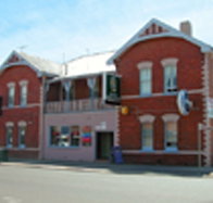Mackey's Royal Hotel