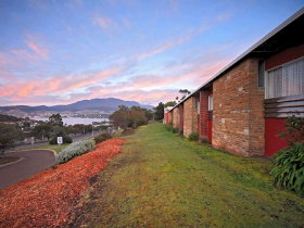 City View Motel - Tourism Caloundra 0