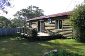 Hubies Hideaway - Tourism Caloundra 0