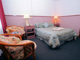 Queenstown Motor Lodge - Tourism Caloundra 0