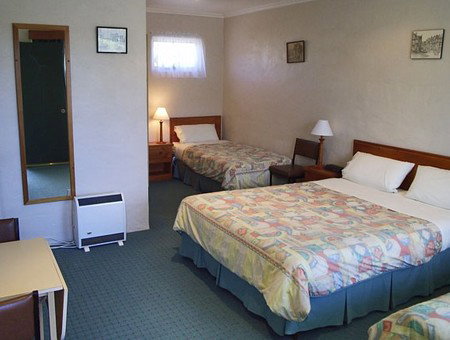 Wintersun Gardens Motel - Tourism Caloundra 4