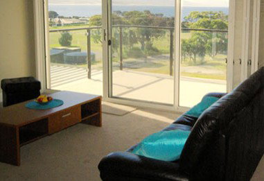 Windows On Bicheno - Tourism Caloundra 4