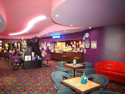 Neptune Grand Hotel - Tourism Caloundra 2
