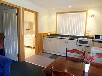 Driftwood Strahan Villas - Tourism Caloundra 3