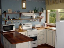 Kenya Cottage - Tourism Caloundra 4