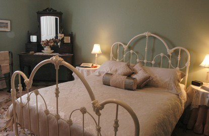 Mrs Currie's House B&B - Tourism Caloundra 1