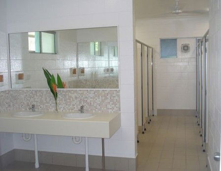 Absolute Backpackers Mission Beach - Tourism Caloundra 5