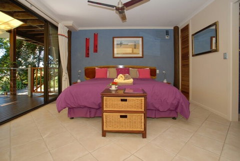 Papillon Bed And Breakfast - Tourism Caloundra 3