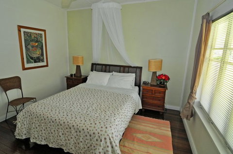 Cairns Holiday Homes Wilks House - Tourism Caloundra 3