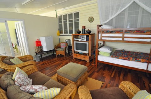 Cairns Holiday Homes Wilks House - Tourism Caloundra 5