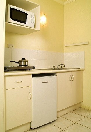 Tropical Queenslander - Tourism Caloundra 4