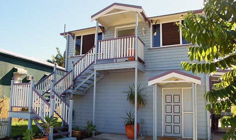 Cairns Sharehouse - Tourism Caloundra 2
