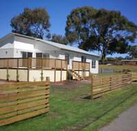 Waterside Accommodation - Tourism Caloundra