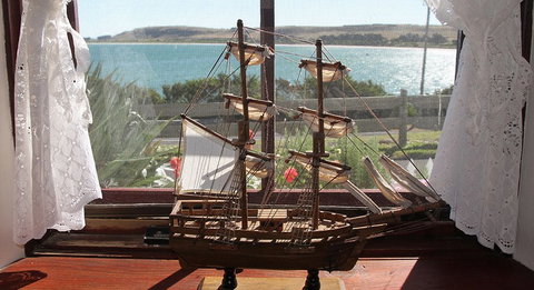 Captains Cottage - Tourism Caloundra 1