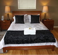 At Sunrise Cottages - Tourism Caloundra