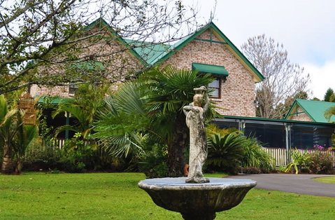 Peppertree Cottage Boutique Bed And Breakfast - Tourism Caloundra 1