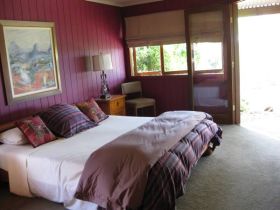 French Cottage And Loft - Tourism Caloundra 0