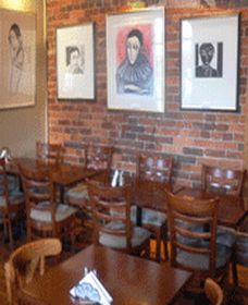 Berry Hotel - Tourism Caloundra 0