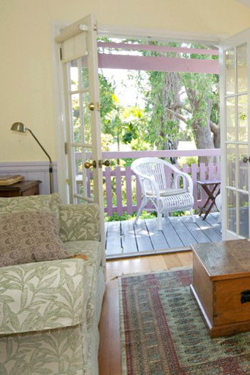 Hyams Beach Seaside Cottages - Tourism Caloundra 1