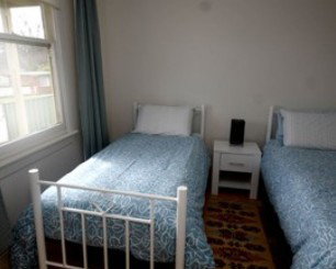 Bowden Cottage - Tourism Caloundra 1