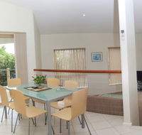 Parker By The Sea - Tourism Caloundra