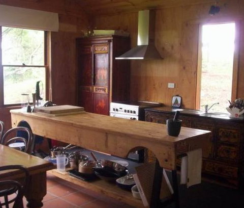 Tree Fern Lodge - Tourism Caloundra 2