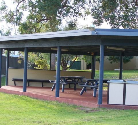 Ocean Lake Caravan Park - Tourism Caloundra 4