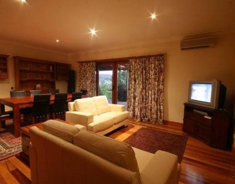 Elouera - Tourism Caloundra 1