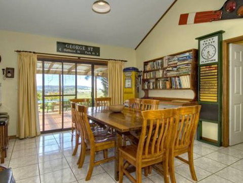 Lavender Views - Tourism Caloundra 3