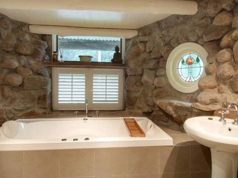 Indooroopilly - Tourism Caloundra 5
