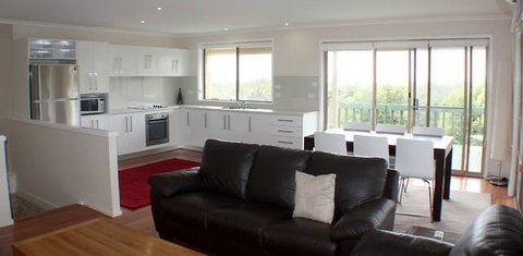 Callala Beach Front - Tourism Caloundra 4