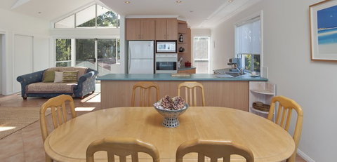 Lochani On The Bay - Tourism Caloundra 2