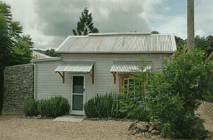Mavis's Kitchen and Cabins - Tourism Caloundra