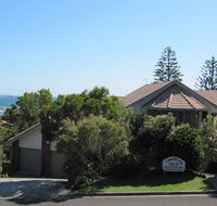 Angourie Bay Villas - Tourism Caloundra