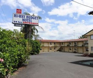 Hi-Way Motel - Tourism Caloundra 1